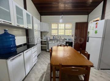 Rural de 3 quartos, Ibiúna · Linda chácara aconchegante em condomínio - com piscina e pomar produzindo!!