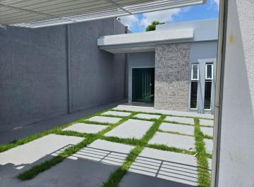 Casa de 3 quartos, Manaus · Casa térrea, a pronta entrega, com quintal amplo e 3 dormitórios sendo 1 suíte - Cj. Águas Claras