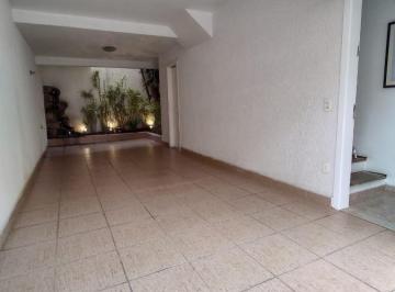 Casa · 109m² · 2 Quartos · 2 Vagas · Sobrado para Venda por R$740.000,00 com 131m², 2 dormitórios, 2 vagas e 2 banheiros - Vila bertioga,
