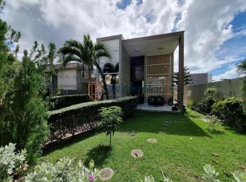 Casa · 235m² · 4 Quartos · 2 Vagas · Casa à venda com 4 suítes no Reserva Bella Vista