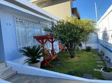 Casa · 200m² · 4 Quartos · 4 Vagas · Casa Térrea no Jardim dos Estados em Poços de Caldas