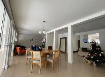 Casa de 4 quartos, Brasília · VEJA! OPORTUNIDADE ÚNICA! EXCELENTE REFORMA/04 SUÍTES/AC APARTAMENTO