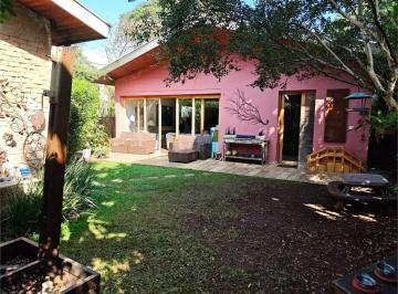 Casa de 3 quartos, São Paulo · Casa com 583 m² e 3 quartos à venda e para aluguel em Pinheiros