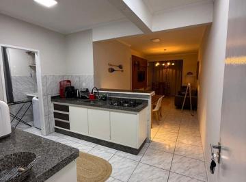 Apartamento de 2 quartos, Laguna · Barbada lindo apto de frente na praia do mar grosdo
350.000