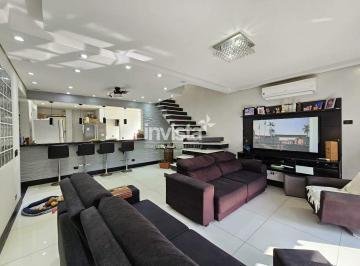 Casa · 380m² · 5 Quartos · 2 Vagas · Casa à venda no bairro Marapé