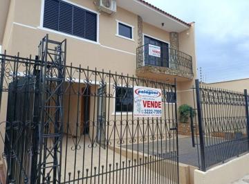 Casa · 220m² · 3 Quartos · 4 Vagas · VENDA | Sobrado, com 3 dormitórios em Jardim America, Maringá