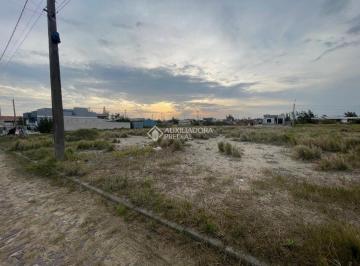 Terreno · 300m² · Terreno de trezentos metros quadrados para investimento ou construção em Atlântida Sul