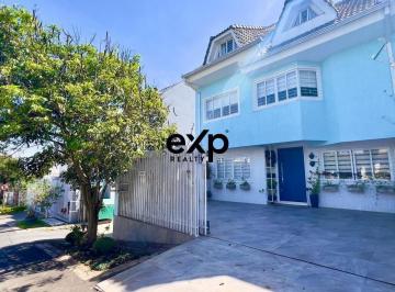 Casa · 230m² · 5 Quartos · 2 Vagas · Sobrado a venda no Boqueirão, 230m2, 5 quartos, 1 suíte, 2 vagas