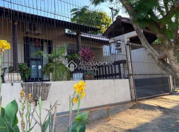 Casa · 172m² · 2 Quartos · 3 Vagas · Casa térrea com salão de festas - próximo ao Grêmio Atiradores!