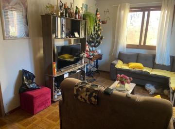 Casa · 90m² · 3 Quartos · 2 Vagas · Casa á venda com 3 quartos e 1 suíte no Bairro Patronato em Santa Maria RS