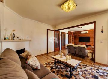 Casa · 197m² · 3 Quartos · 2 Vagas · .