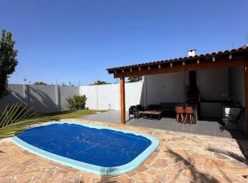 00a990889e9bf104b3f9c07a38297237ab165c5e · Casa de alto padrão à venda no Jardim do Sol