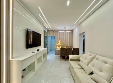 d3b42891e8532d5213a86b15a8b665226db08d7d · Apartamento reformado à venda na Praia das Pitangueiras Guarujá; 2 dormitórios, sacada e 1 quadra do