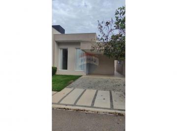 Casa · 140m² · 2 Quartos · 4 Vagas · Casa Térrea Moderna com 2 Suítes, Acabamentos Premium e Lazer Completo no Condomínio Villa do Bosque