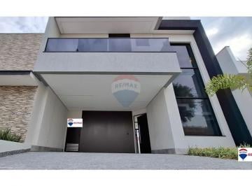 Casa · 159m² · 3 Quartos · 2 Vagas · Condomínio excepcional em Sorocaba: 3 Quartos, 160m²!