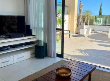 Apartamento · 233m² · 3 Quartos · Apartamento à venda em Jurerê com 233 m², 3 quartos, 0 vagas