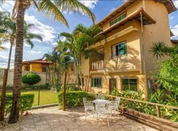 Casa · 450m² · 4 Quartos · 5 Vagas · Casa para venda no Setor de Mansões de Taguatinga - Sobrado de alto padrão com 450m²