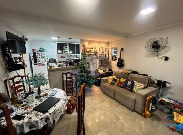 Casa · 95m² · 2 Quartos · 1 Vaga · Sobrado à venda no Marapé – Santos/SP | 2 suítes | Quintal amplo | Churrasqueira | 2 vagas