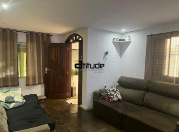 Casa · 330m² · 5 Quartos · 3 Vagas · Casa residencial à venda em Jardim Barueri, Barueri – 330 m² de área interna
