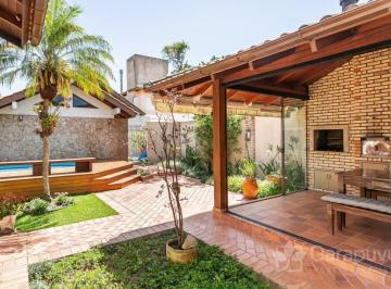Casa · 310m² · 5 Quartos · 2 Vagas · Casa no Village 1, na Lagoa da Conceição.