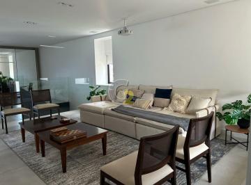 Apartamento · 261m² · 3 Quartos · 2 Vagas · Cobertura Tripex à venda no Jardim Europa com 3 suítes e 2 vagas