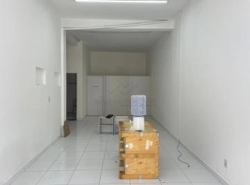 Comercial · 40m² · 1 Quarto · Salão com 52m²  e 1 banheiro no Vila Scarpelli - Santo André