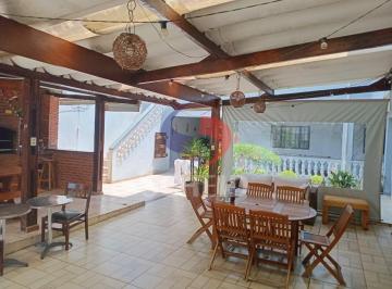 Casa · 308m² · 6 Quartos · 5 Vagas · Casa com 6 quartos a venda em Interlagos região de Veleiros