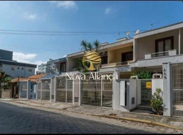 Casa · 88m² · 2 Quartos · 1 Vaga · Sobrado na Praia de Bombas para aluguel de temporada