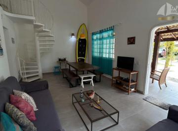 Casa · 135m² · 3 Quartos · 2 Vagas · Casa para passar seu Réveillon a 150m da praia!