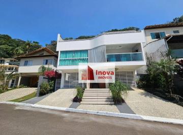 142305be78ac290ea4d81d0f68074da14466cac2 · Casa de Alto Padrão em um dos melhores condomínios fechado de Juiz de Fora.