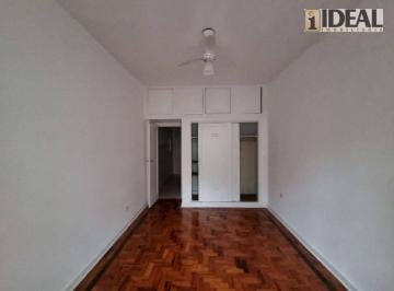 122b51728f1122e7a4eb7b8baae4238e91af0c1f · Sala Living no Boqueirão 50 metros da praia.