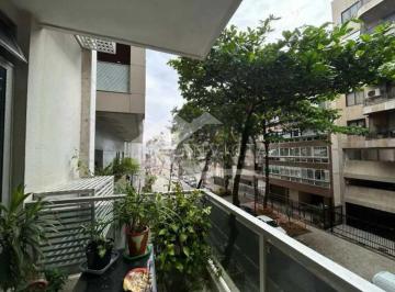 Apartamento · 130m² · 4 Quartos · 2 Vagas · Na Quadra da Praia de Ipanema com Vista Mar