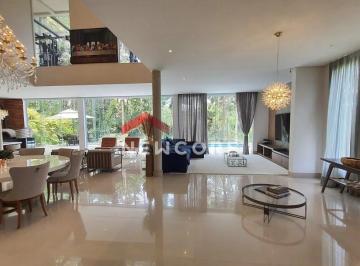 Casa · 700m² · 4 Quartos · 6 Vagas · Casa de condomínio em  Alameda Mário Quintana - Moinho Velho - Cotia/SP