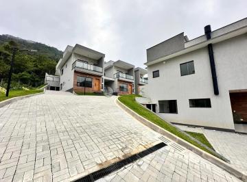 254980.jpg · Casa à venda em condomínio com 3 quartos sendo 2 suítes, 138.84 m² no Golfe Teresópolis/RJ.