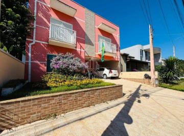 Casa · 250m² · 5 Quartos · 2 Vagas · Casa com 4 quartos (1 suítes) no condomínio Residencial Flamboyant, Hortolândia - SP