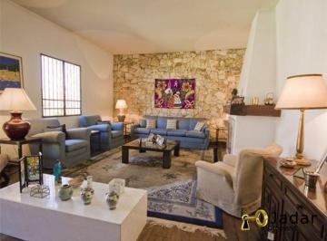 Casa · 450m² · 4 Quartos · 6 Vagas · Casa à venda no Jardim Leonor, São Paulo