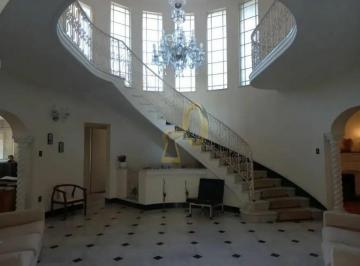 Casa · 400m² · 4 Quartos · 4 Vagas · Casa espaçosa à venda em Alto de Pinheiros