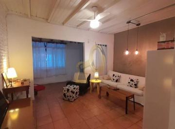 Casa · 112m² · 2 Quartos · 2 Vagas · Linda Casa à Venda em Pinheiros, São Paulo