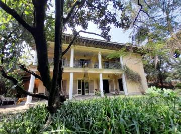 Casa · 559m² · 4 Quartos · 5 Vagas · Casa à Venda em Alto de Pinheiros - SP