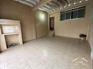 Casa · 181m² · 2 Quartos · 2 Vagas · Casa Térrea com Suíte e Edícula no Jaguaribe