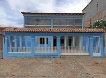 Casa de 1 quarto, Brasília · SOBRADO COM 5 QUARTOS NA QSE TAGUATINGA SUL