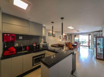 Apartamento · 96m² · 2 Quartos · 1 Vaga · SHTN Lake side , beira lago , Reformado , Vaga de Garagem