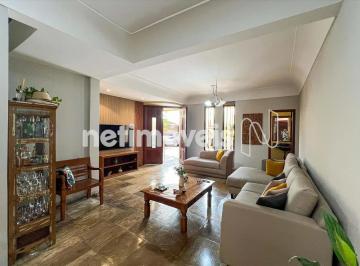Casa · 457m² · 4 Quartos · 4 Vagas · Casa de 4 quartos à venda no Cachoeirinha!