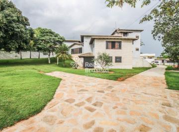 Casa · 800m² · 3 Quartos · 6 Vagas · Condomínio Ouro Vermelho I - Casa à venda, com 3 suítes, lote duplo, Jardim Botânico