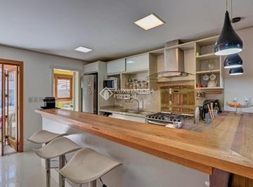 Casa · 91m² · 3 Quartos · 2 Vagas · Casa 03 quartos com suíte em condominio