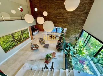 Casa · 479m² · 5 Quartos · 4 Vagas · Casa 5 Quartos com 4 Suítes e 479m² - Parque dos Resedás