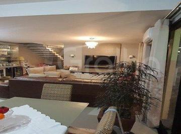 1 · Casa Residencial com 3 suítes com 215m² na Cachoeira do Bom Jesus.