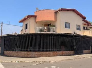 Casa · 190m² · 2 Quartos · Sobrado comercial e residencial no bairro Nosso Chão