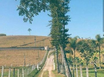 Rural de 4 quartos, Guararema · Sítio em Guararema – 118.433 m², Casa Sede 468m², 4 Suítes, Lagos, Nascentes e Lazer Completo
