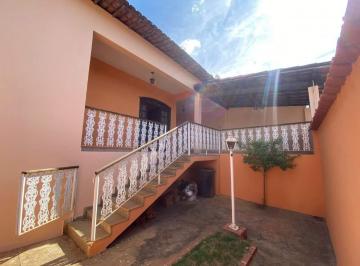 Casa · 122m² · 3 Quartos · 1 Vaga · Oportunidade no Florestal: Casa com Quintal e 3 Quartos